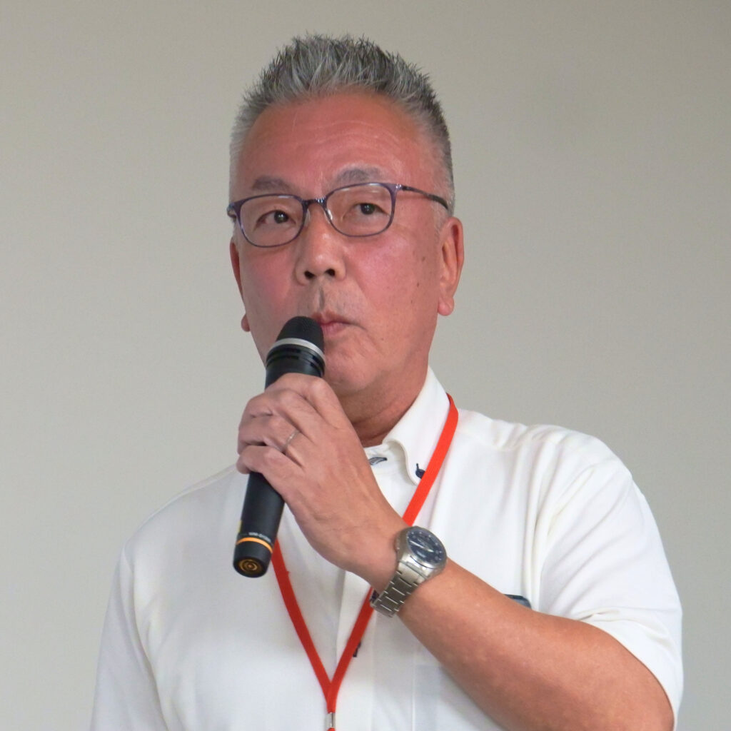 登壇したアルムナイの大室さん