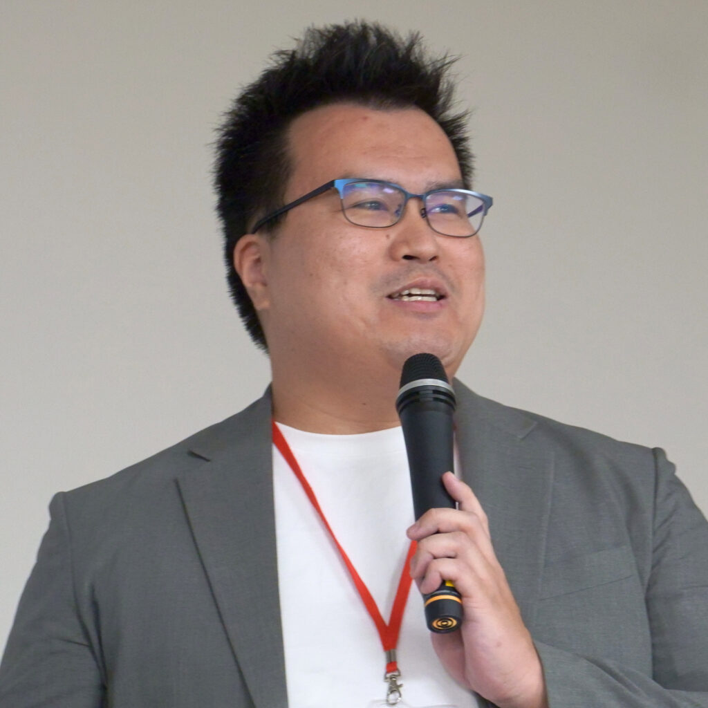 登壇したアルムナイの星野さん