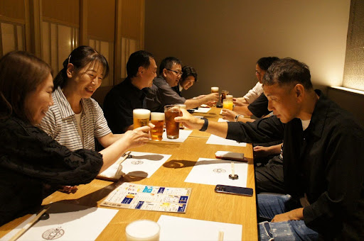 アルムナイ懇親会の様子