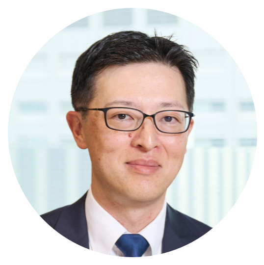 プロフィール紹介のため、サムネイルと同じ写真の秋葉さん